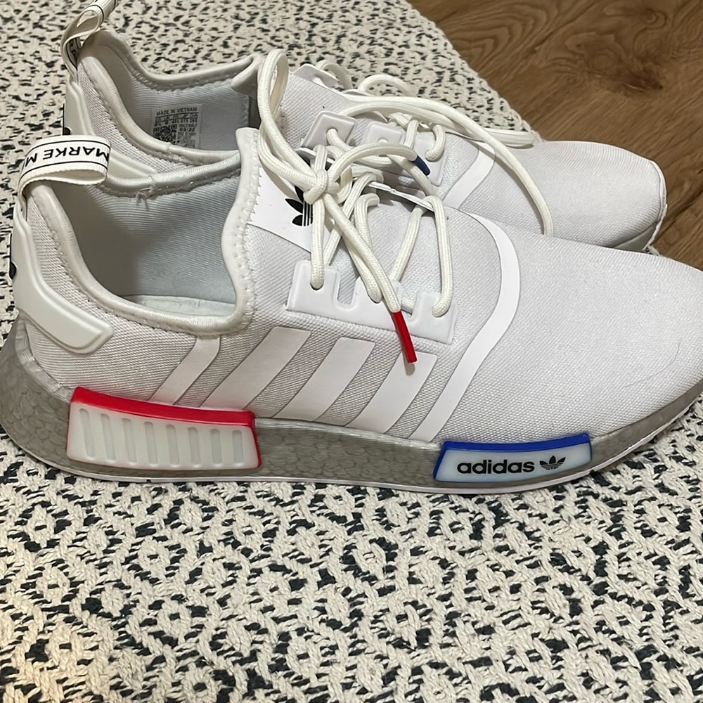 Size 9.5 - adidas NMD R1 Low White Grey